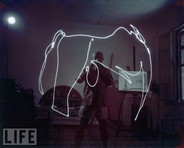 picasso-light-painting-1-7429339